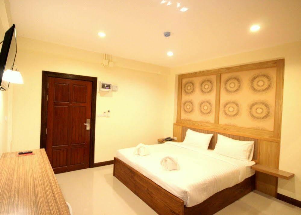Monmuang Hotel Chiang Mai Luaran gambar